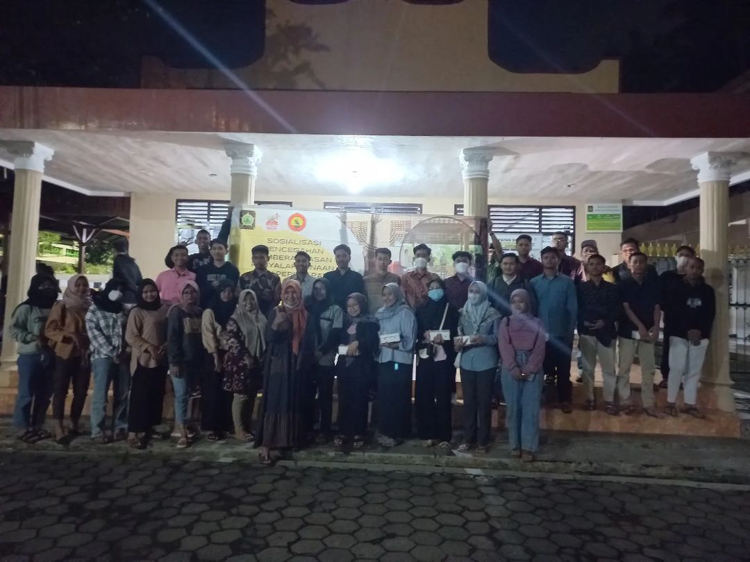 Pemuda Berkarakter : Pemuda Memerangi Narkoba dan Sadar Risiko HIV/AIDS